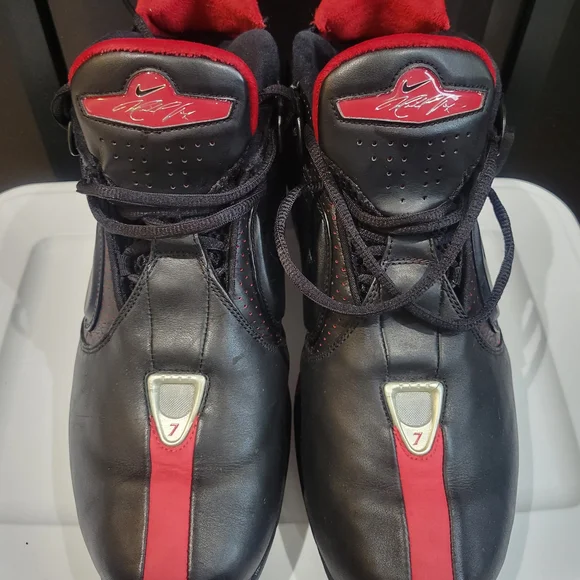 Nike Zoom Michael Vick 2 Black and Red Athletic Sneakers - Picture 8 of 8